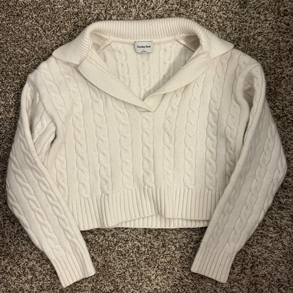Aritzia Sunday best cropped cable sweater size small